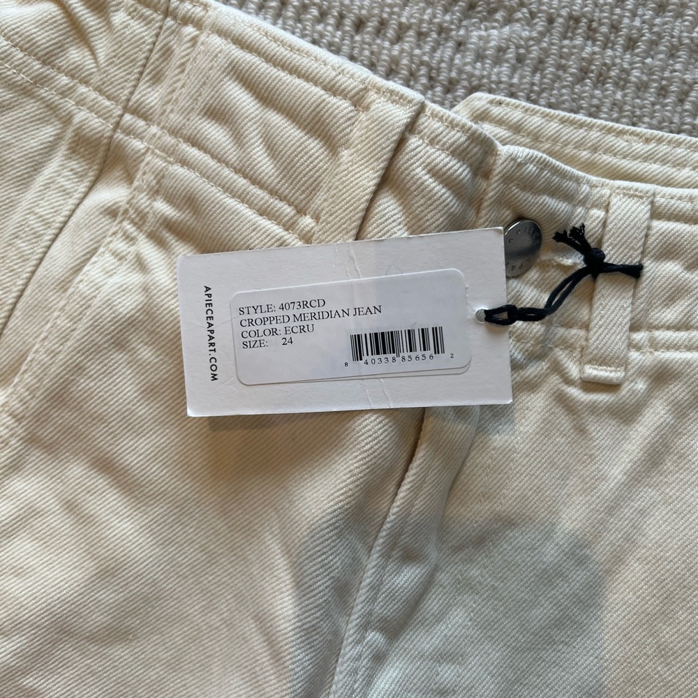 NWT Meridian Cropped Jean - Picture 4 of 5